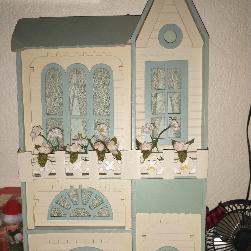 Colonial  house front wall hanging .